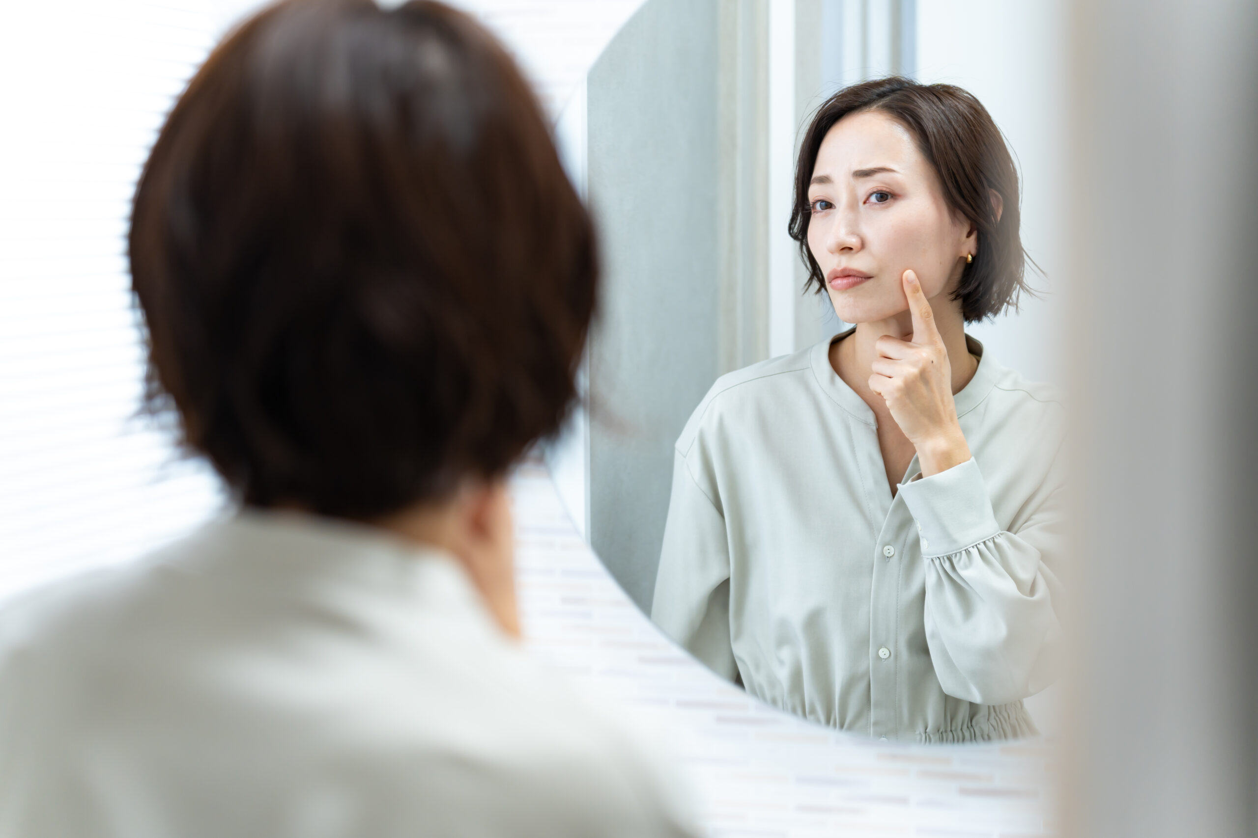 歯科矯正で頬コケに？その原因と改善トレーニングのやり方を解説！