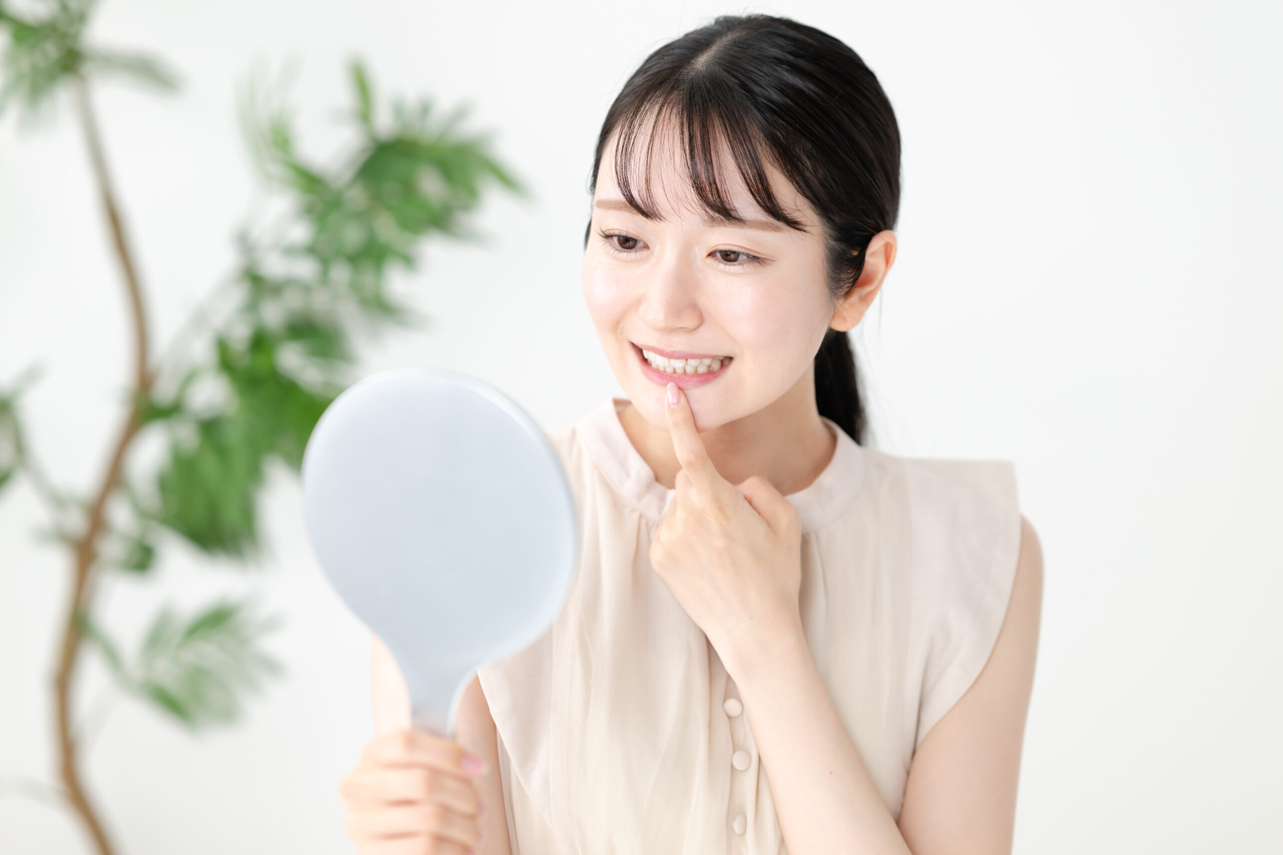 出っ歯を防ぐには？歯科医がすすめる生活習慣改善・食事・トレーニング方法まとめ